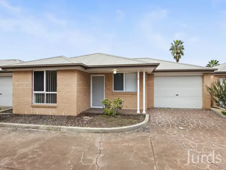2/1 Desmond Street, Cessnock NSW 2325