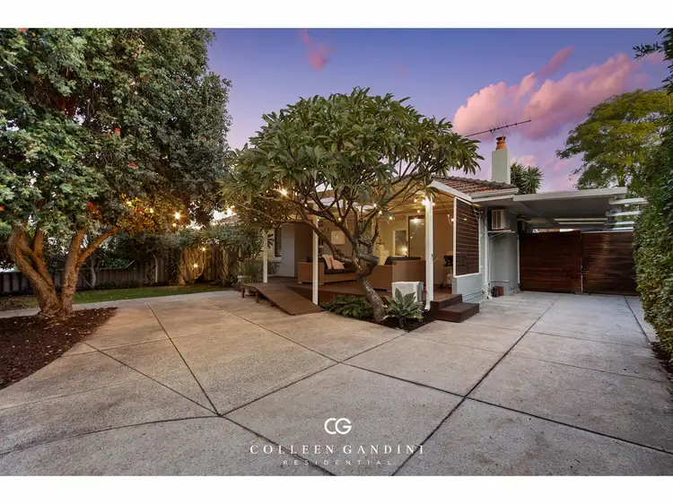 Second view of Homely house listing, 4 Lambert Street, Alfred Cove WA 6154