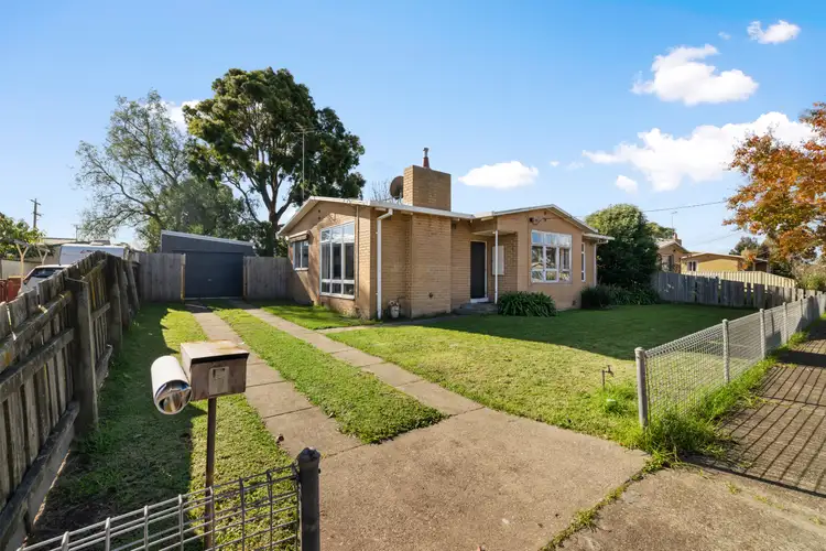 Main view of Homely house listing, 5 Bergen Crescent, Sale VIC 3850