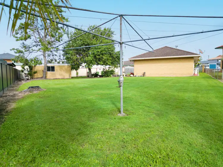 Sixth view of Homely house listing, 3 Farsley Court, Kippa-Ring QLD 4021