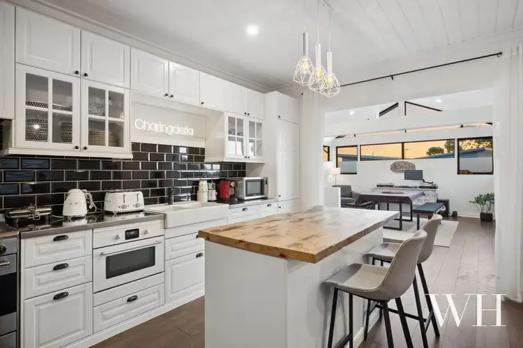 25 Minilya Avenue, White Gum Valley WA 6162