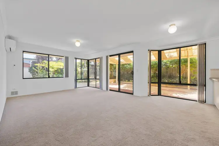 Sixth view of Homely house listing, 8 Le Mans Elbow, Port Kennedy WA 6172