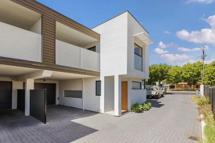 2/21 Montacute Road, Campbelltown SA 5074