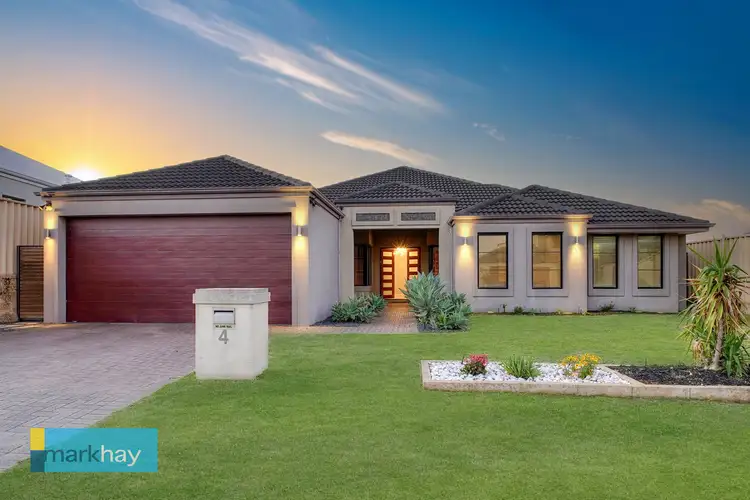 4 El Porto Way, Iluka WA 6028