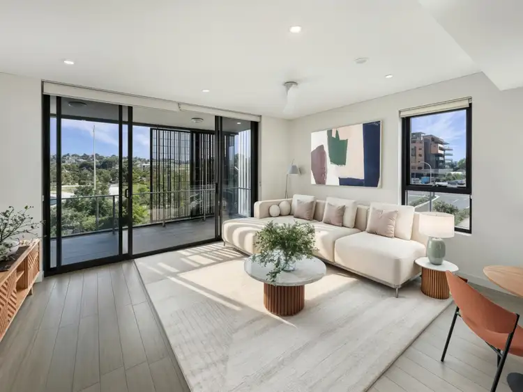 561/15 Finnegan Street, Hamilton QLD 4007