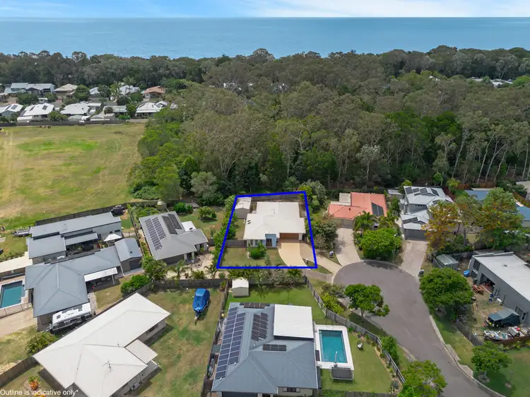 6 Twin Fin Court, Toogoom QLD 4655