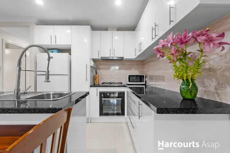 20 Titan Lodge Walk, Pakenham VIC 3810