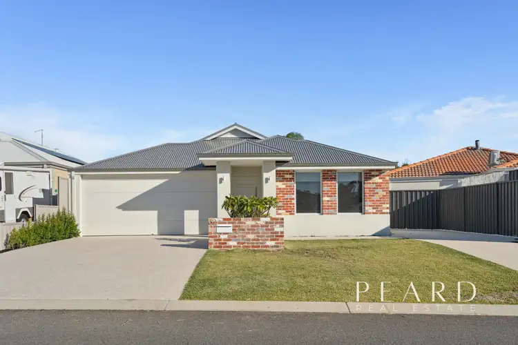 32 Adelaide Circle, Craigie WA 6025
