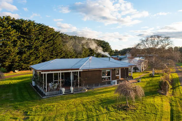 104 Batemans Road, Boorcan VIC 3265