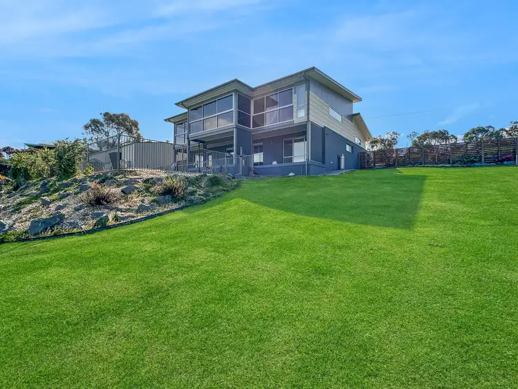 92 Thorpes Lane, Lakes Entrance VIC 3909