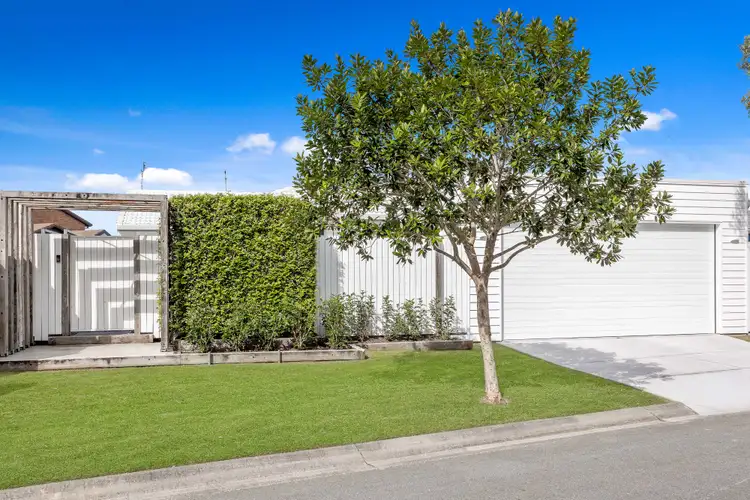 141 Barrier Reef Drive, Mermaid Waters QLD 4218