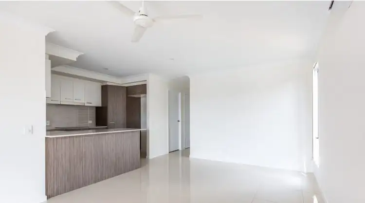 Second view of Homely semi-detached listing, 2/11 McInnes Crescent, Glenvale QLD 4350