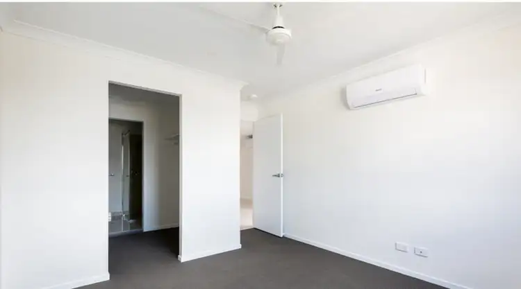 Fourth view of Homely semi-detached listing, 2/11 McInnes Crescent, Glenvale QLD 4350
