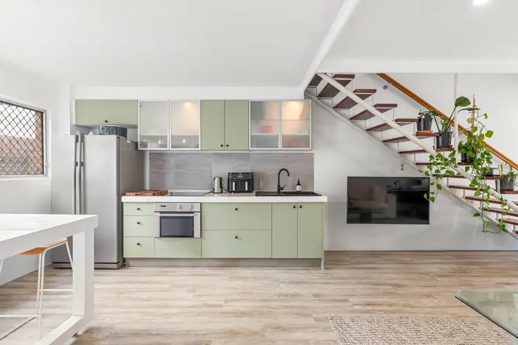 Main view of Homely apartment listing, 6/18 Peerless Avenue, Mermaid Beach QLD 4218