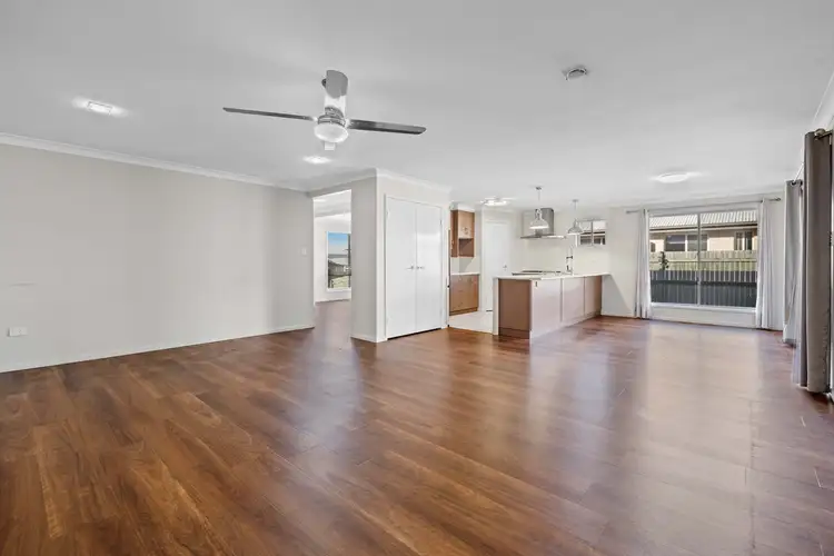 Third view of Homely house listing, 8 Lanagan Court, Middle Ridge QLD 4350