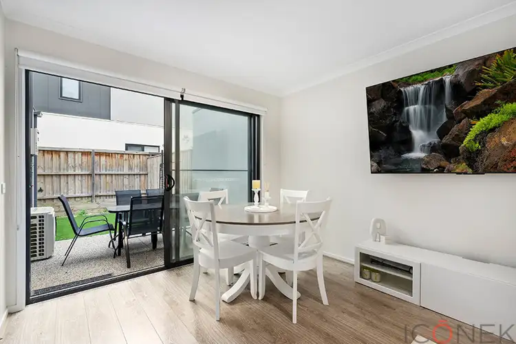 Fifth view of Homely townhouse listing, 33 Soho Crescent, Wollert VIC 3750