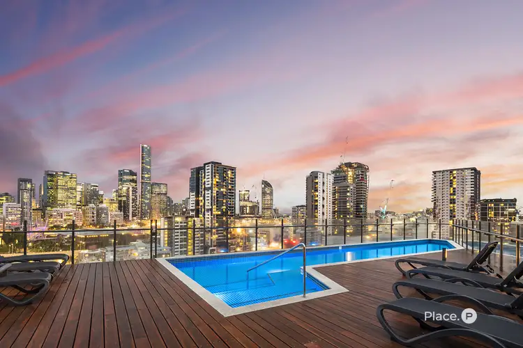 23 Bouquet Street