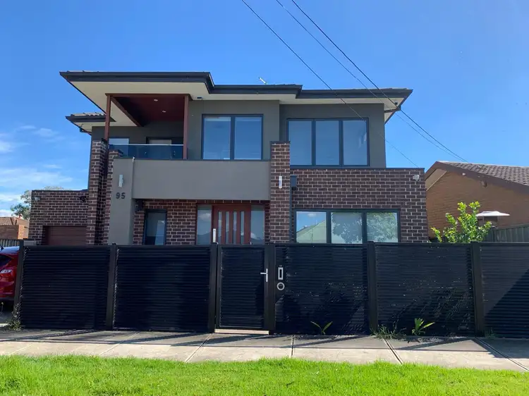 95 Malmsbury Drive, Meadow Heights VIC 3048