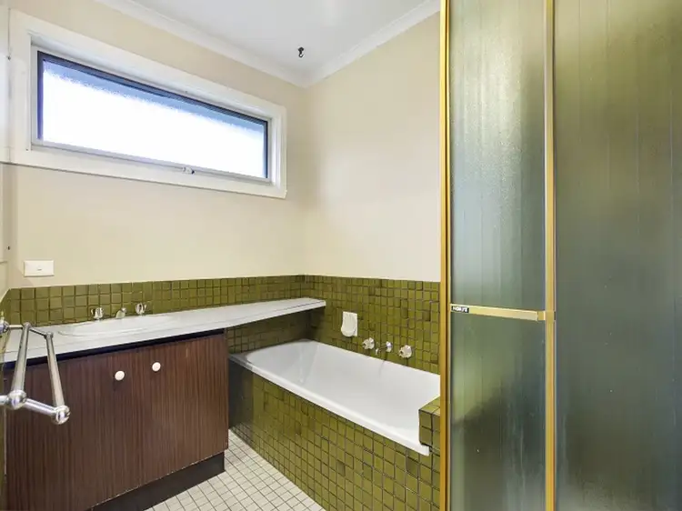 Fifth view of Homely house listing, 6 Shrewsbury Court, Frankston VIC 3199