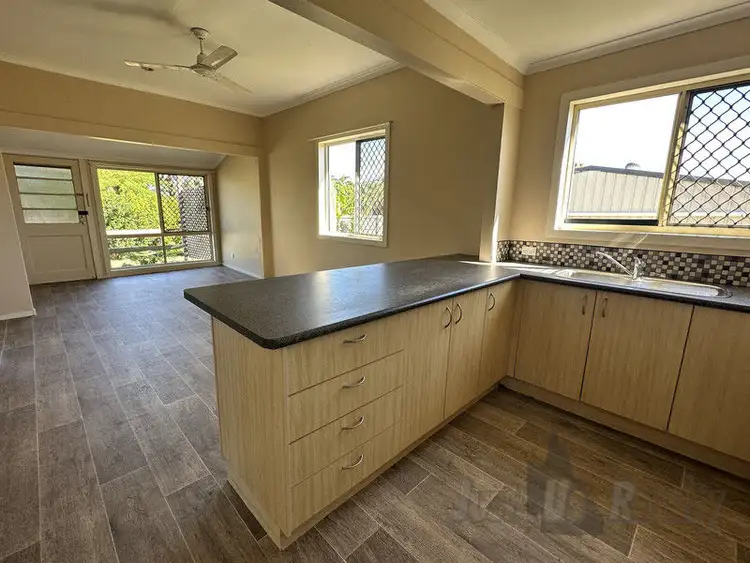 1 Drewe Street, Kepnock QLD 4670