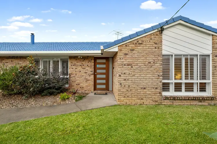 Second view of Homely house listing, 2 Minto Place, Currimundi QLD 4551