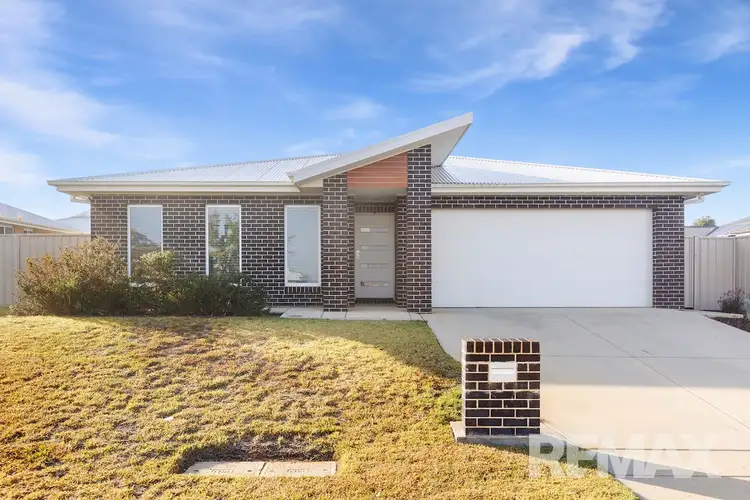 67 Barmedman Avenue, Gobbagombalin NSW 2650