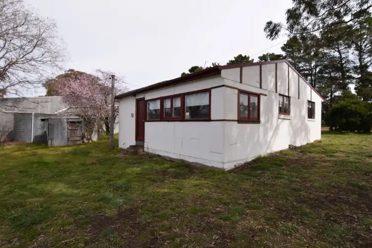Cottage 2, 201 Timber Ridge Road, Walang NSW 2795