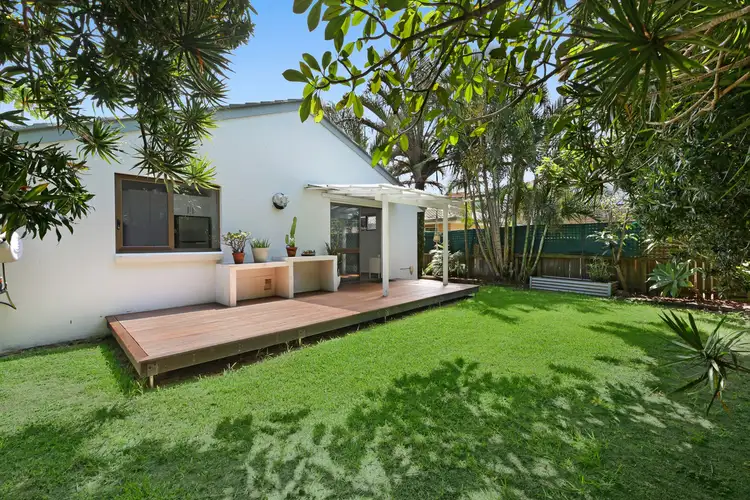 Main view of Homely unit listing, 2/53 Albion Avenue, Miami QLD 4220