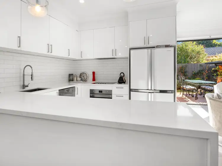 Fifth view of Homely townhouse listing, 2/38 Amelia Avenue, Mornington VIC 3931