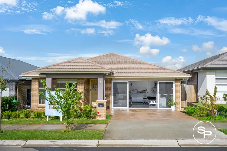 6 Kingsley Street, Oran Park NSW 2570