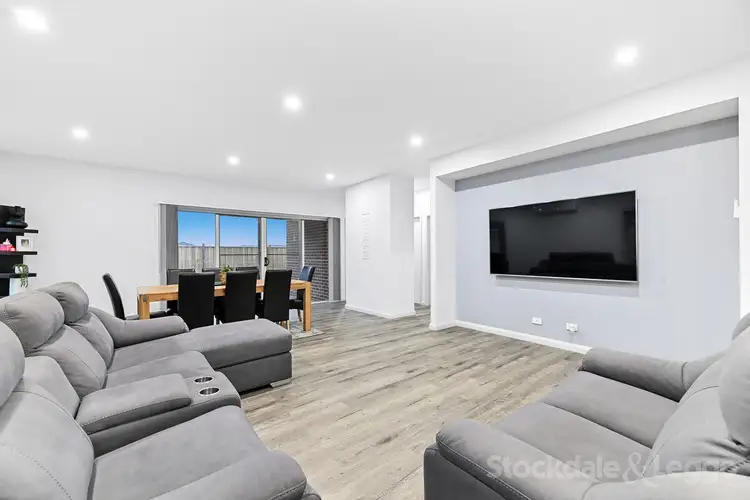 Fifth view of Homely house listing, 27 Platoon Crescent, Berwick VIC 3806