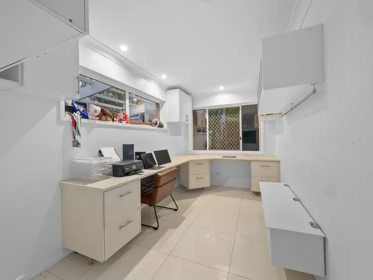 Sixth view of Homely house listing, 7 Spurs Place, Sumner QLD 4074