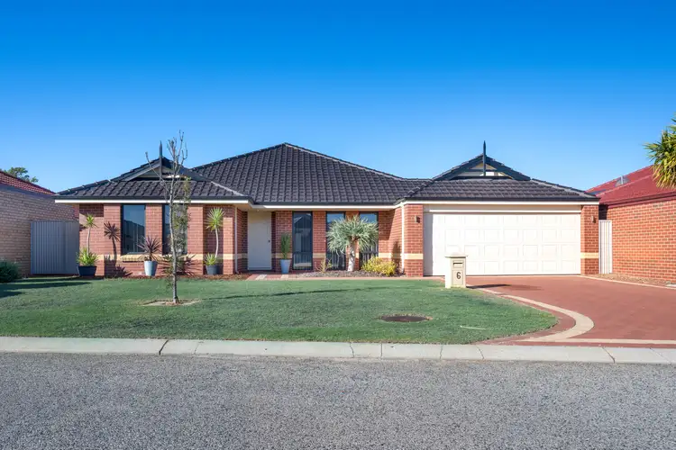 6 Whitemoss Turn, Waikiki WA 6169
