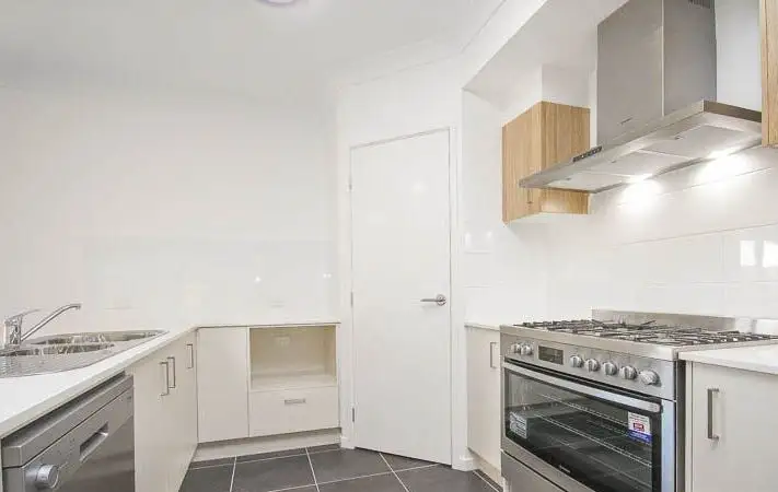 Second view of Homely house listing, 8 Stone Crescent, Baringa QLD 4551