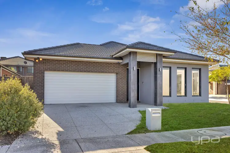 1 Airmaid Drive, Williams Landing VIC 3027