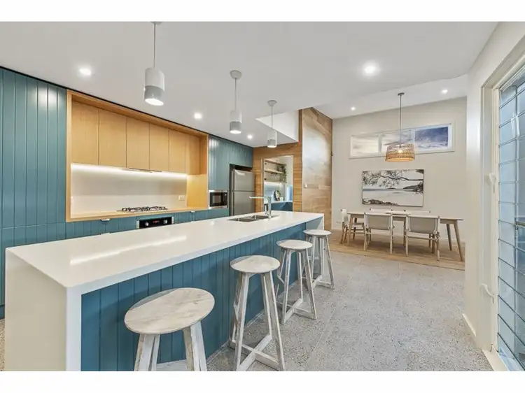 14 Breakwell Road, Cameron Park NSW 2285