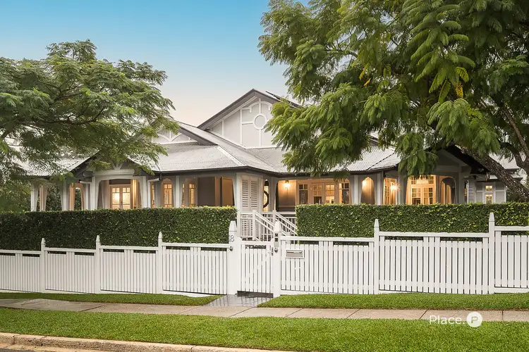 18 Henzell Terrace, Greenslopes QLD 4120