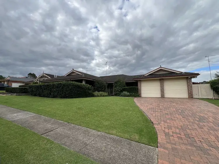 9 Stein Place, Glenmore Park NSW 2745