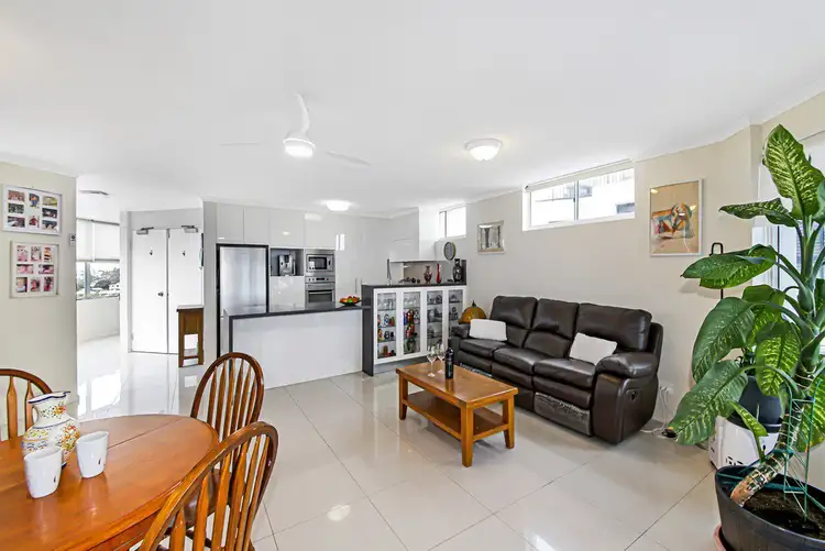 Fifth view of Homely unit listing, 4/30 Mcilwraith Street, Moffat Beach QLD 4551