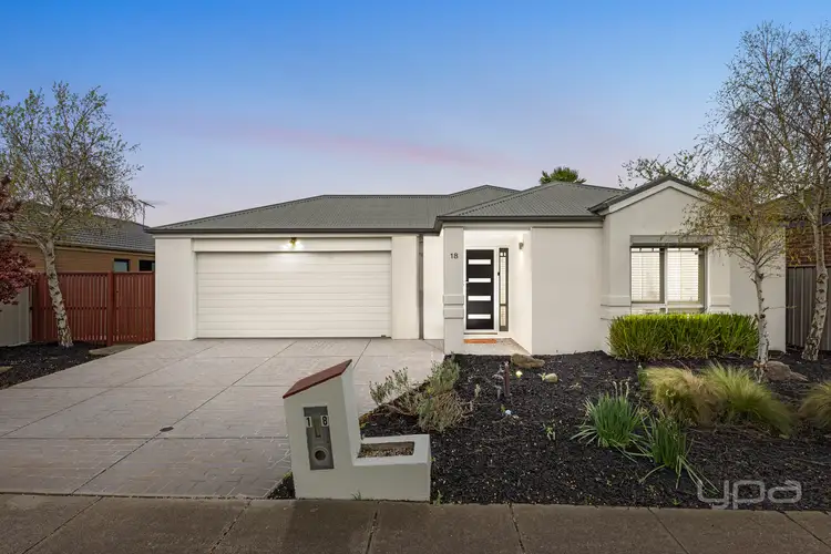 18 Moorgate Street, Point Cook VIC 3030