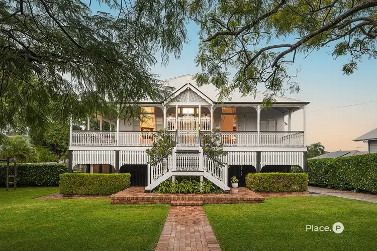 156 Barton Road, Hawthorne QLD 4171