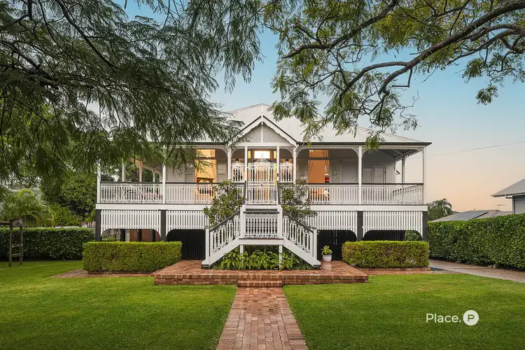 156 Barton Road, Hawthorne QLD 4171