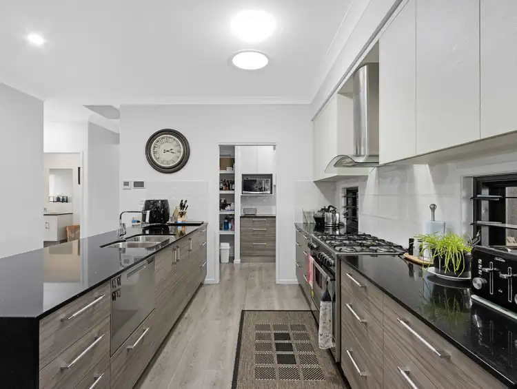 Third view of Homely house listing, 7 Amy Court, Kawungan QLD 4655