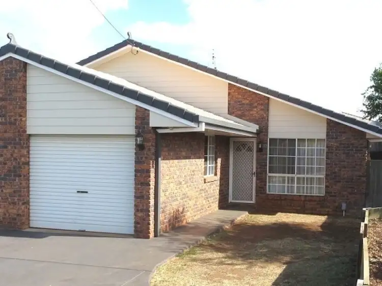 Main view of Homely unit listing, 2/326 Spring Street, Kearneys Spring QLD 4350