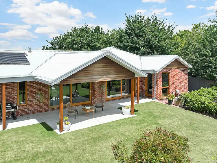 20 Golden Close, Elliminyt VIC 3250