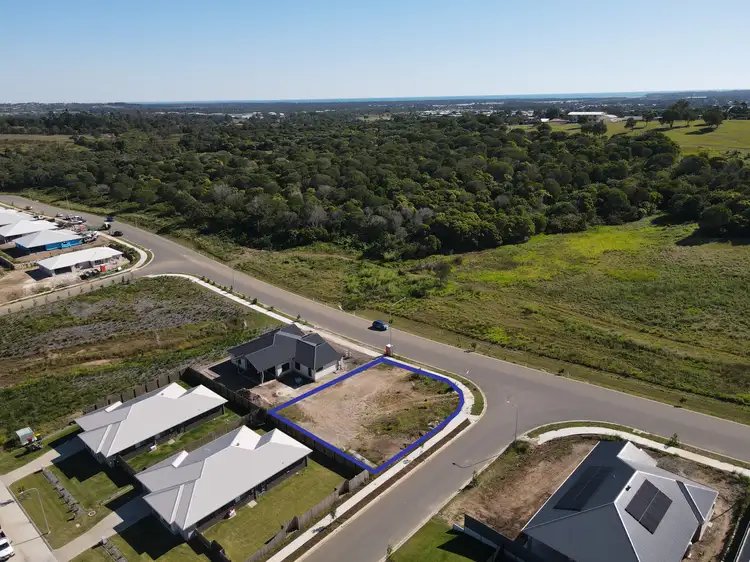 1 Hopbush Street, Nikenbah QLD 4655