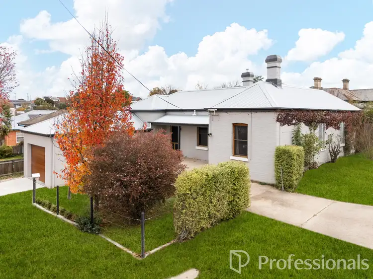 209 Peel Street, Bathurst NSW 2795