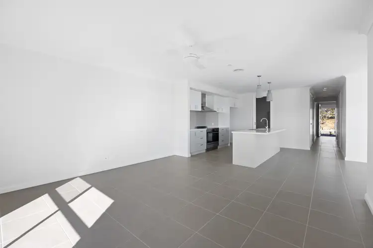 Fourth view of Homely townhouse listing, 1/74 Westacott Crescent, Baranduda VIC 3691
