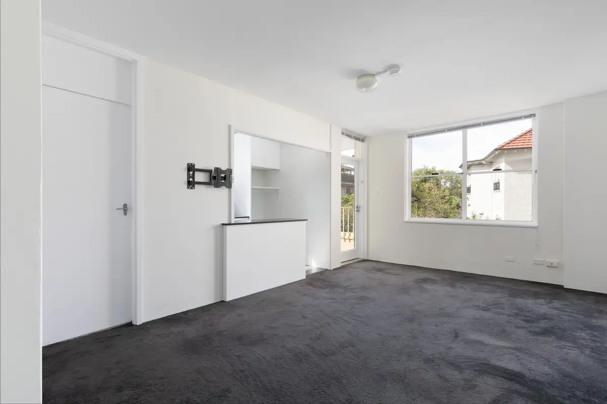 Main view of Homely studio listing, 7/16-18 Roslyn Gardens, Rushcutters Bay NSW 2011