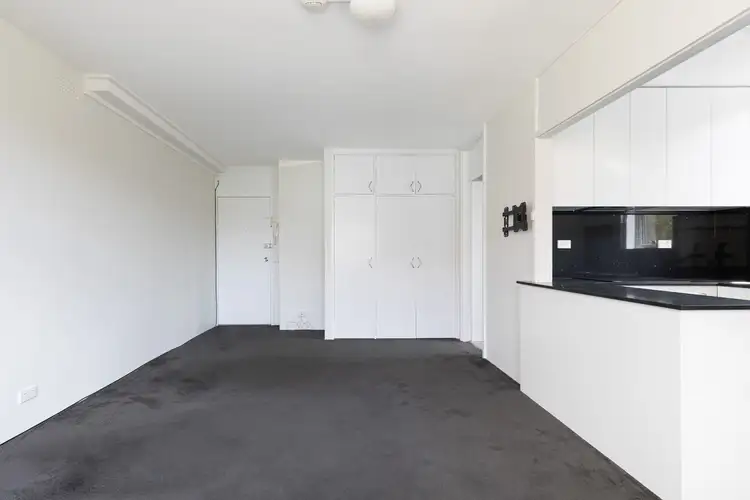 Second view of Homely studio listing, 7/16-18 Roslyn Gardens, Rushcutters Bay NSW 2011